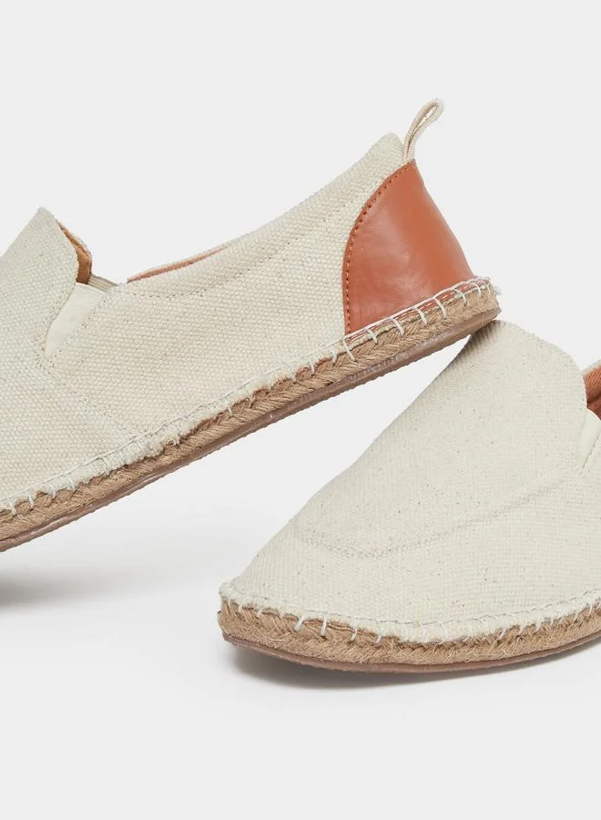 Styli Off White Canvas Slip-On Espadrille