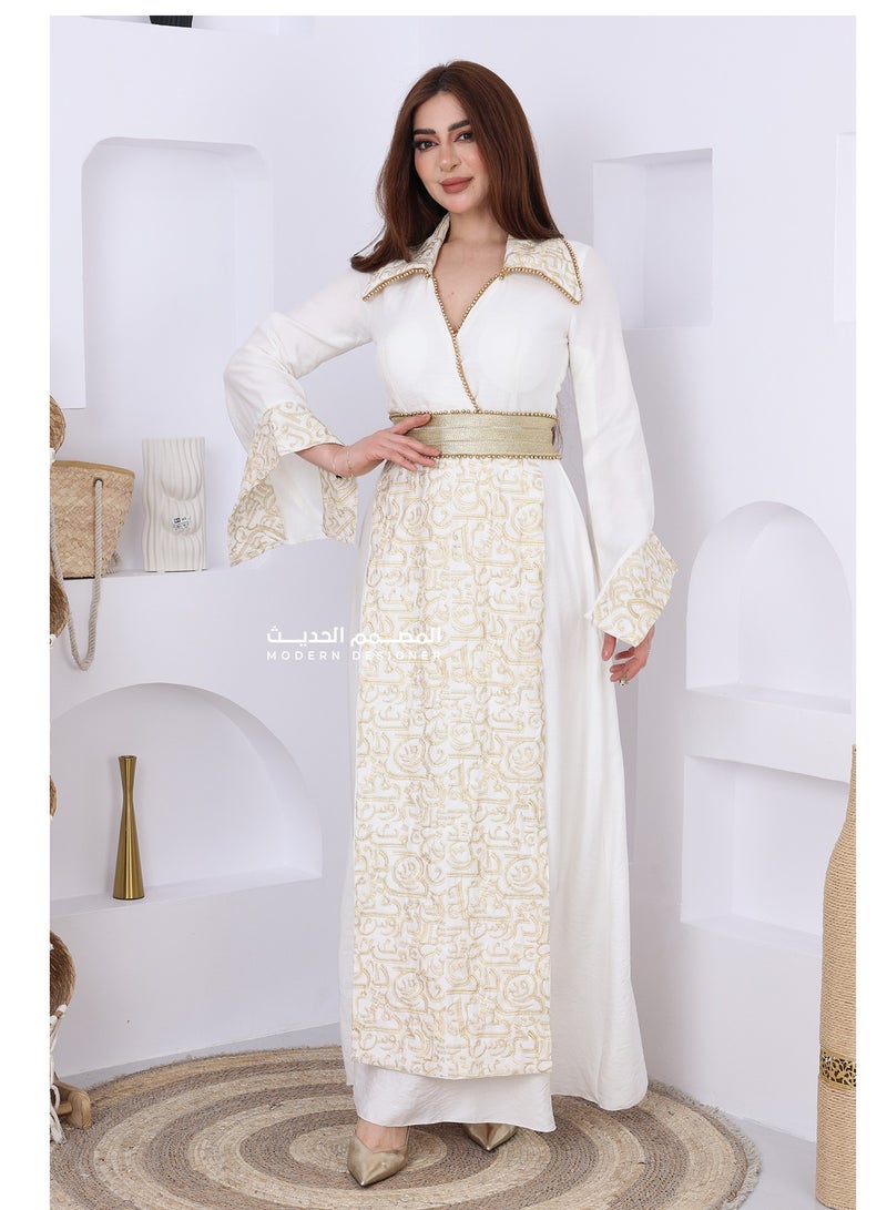 Modern Design A women's jalabiya made of Bahraini crepe with wide sleeves that add an attractive touch and elegant golden detailing that enhances its elegance. - Image 1