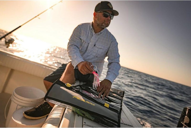 PLANO Z-Series Lure Wrap, Gray and Black with Clear Compartments, Waterproof Pack-and-Roll Storage for Fishing Lures, Bait, & Terminal Tackle, MOLLE Attachments - Image 5