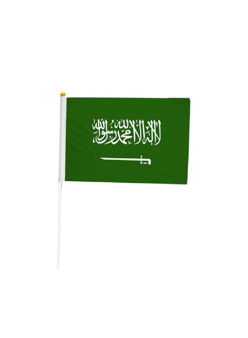 تيشيرت وقبعة وشارة وعلم للأولاد بمناسبة اليوم الوطني السعودي. احتفل باليوم الوطني السعودي مع هذه المجموعة المميزة للأطفال بأناقة. - Image 5