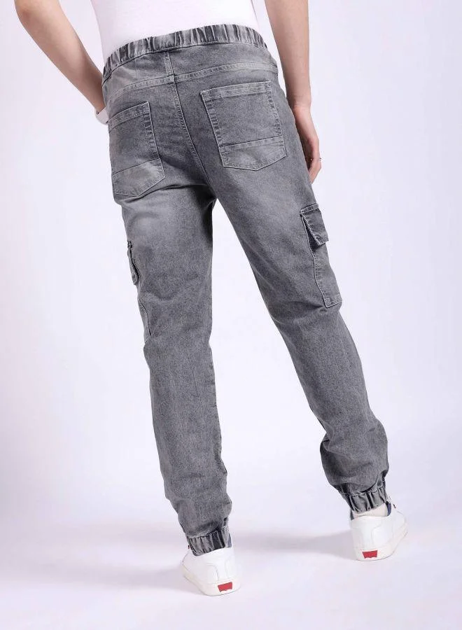 The Indian Garage Co Men Regular Fit Solid Mid-Rise Stretchable Denim Cargo Joggers