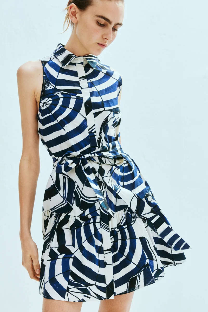 اتش اند ام فستان بتصميم قميص مع حزام