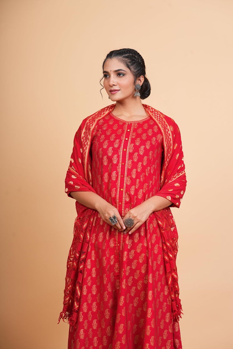 Yash Gallery Women Cotton Calf Length 3/4th Sleeve Round Neck Floral Printed Anarkali Kurta Set with Dupatta, Red, 7XL - Image 5