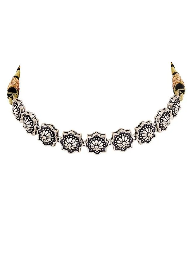 VOYLLA Abhira Looping Design Necklace