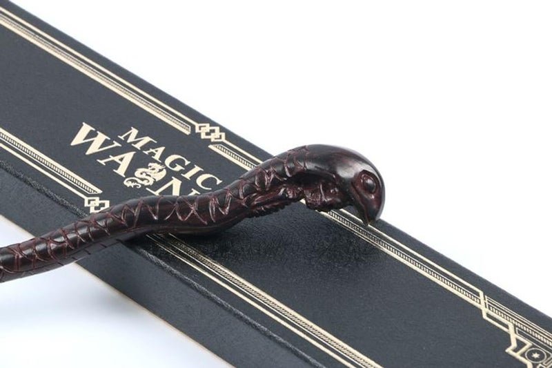 UMANI ® Wand with Ollivanders Wand Box (WD-Death Eater Snake ATT 1), 3+ Years, Brown - Image 5