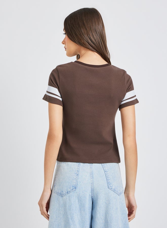 Styli Varsity Print Short Sleeve Cropped Fitted T-Shirt - Image 5