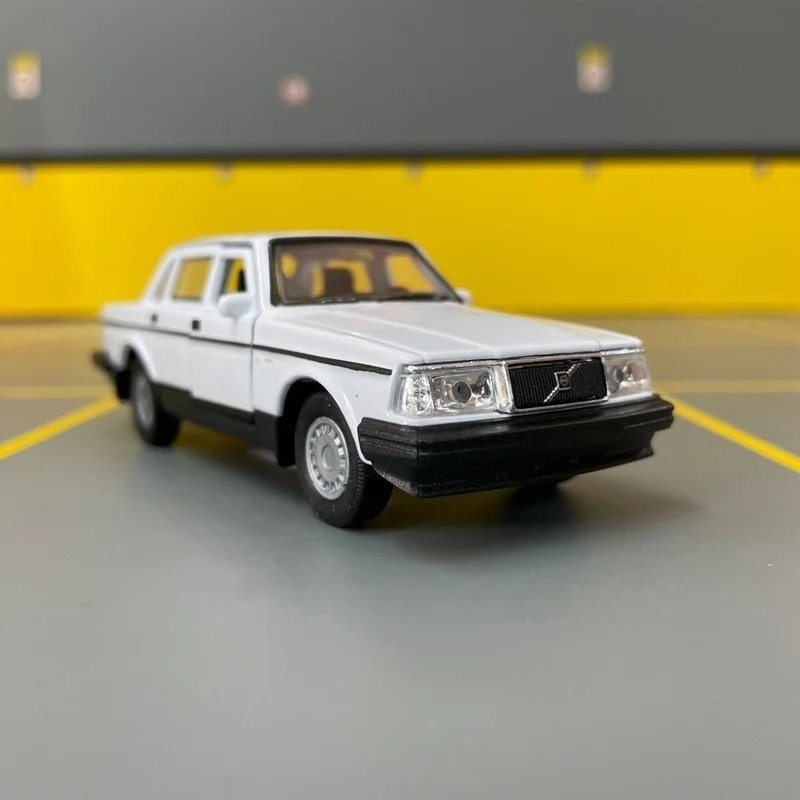 Toprock Store Volvo 240 Gl 1/36 Scale Diecast Metal Model Car Toy Car