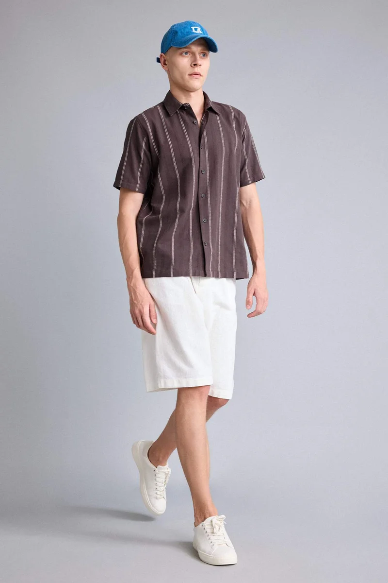ديفاكتو Relax Fit Ecru Bermuda Shorts