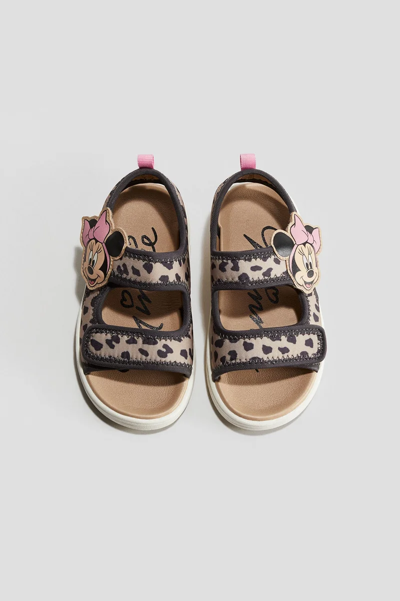 اتش اند ام صنادل سكوبا مزين بطبعة