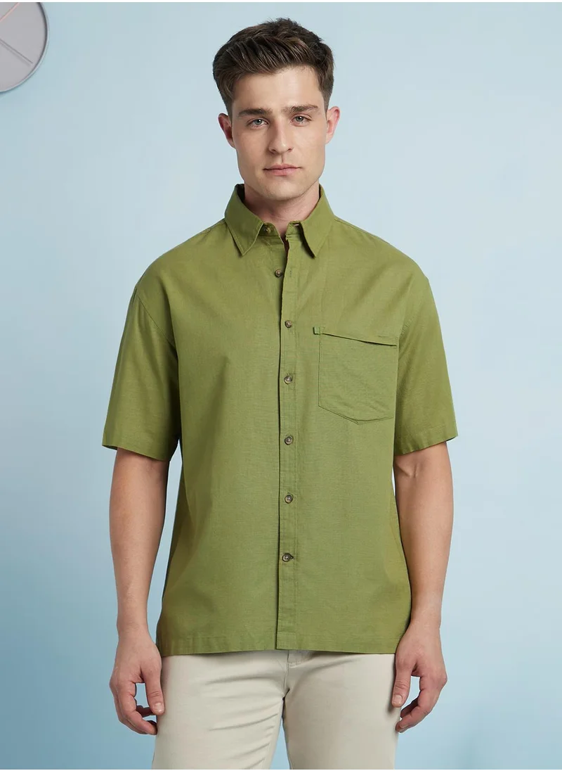 دينيس لينغو Green Relaxed fit Shirts Textured design crafted from 100% Cotton featuring Half Sleeve with Button closure.
