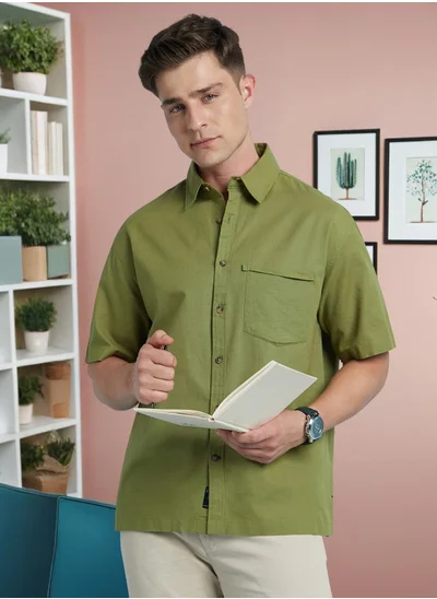 دينيس لينغو Green Relaxed fit Shirts Textured design crafted from 100% Cotton featuring Half Sleeve with Button closure.