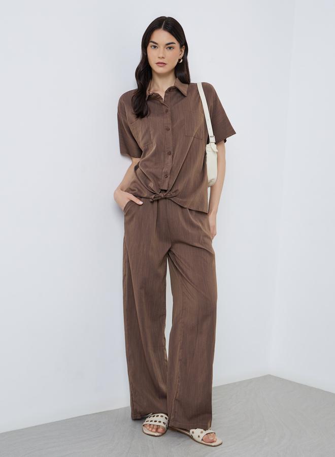 تايك تو طقم قميص وبنطلون بأزرار وتفاصيل عقدتين - Image 1