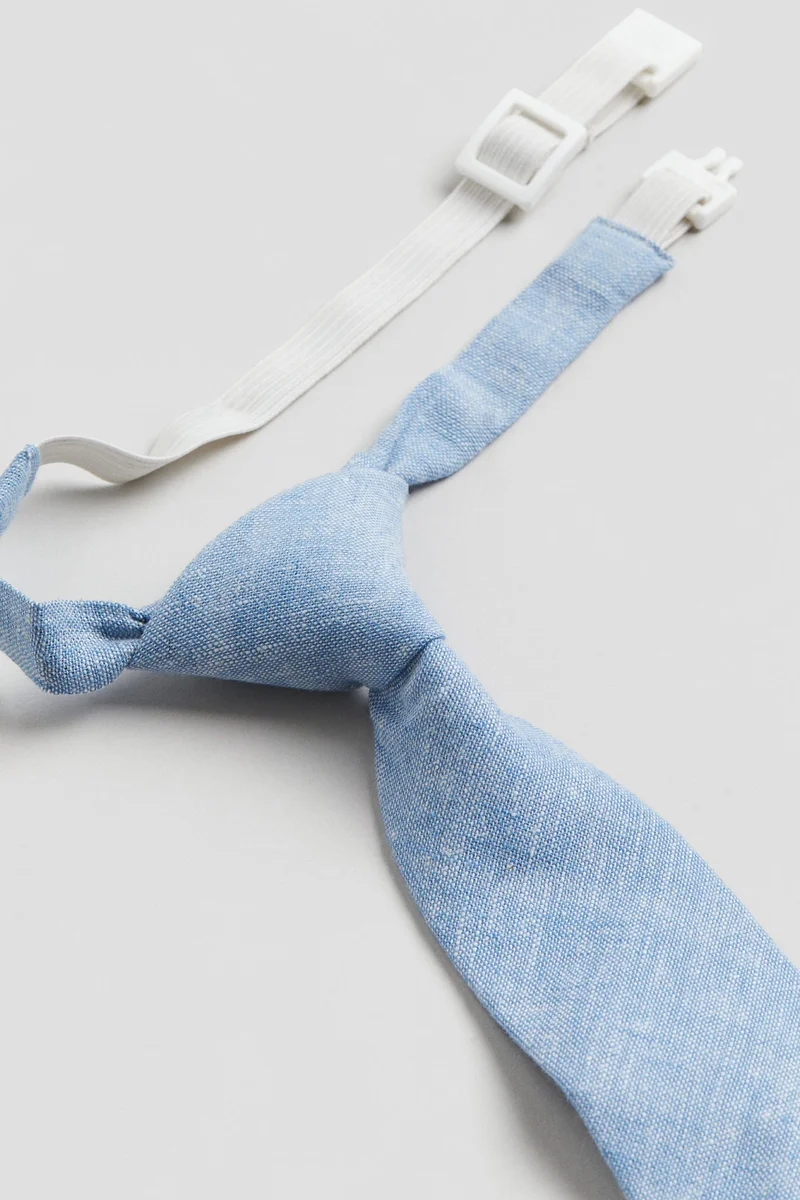 H&M Pre-Tied Tie