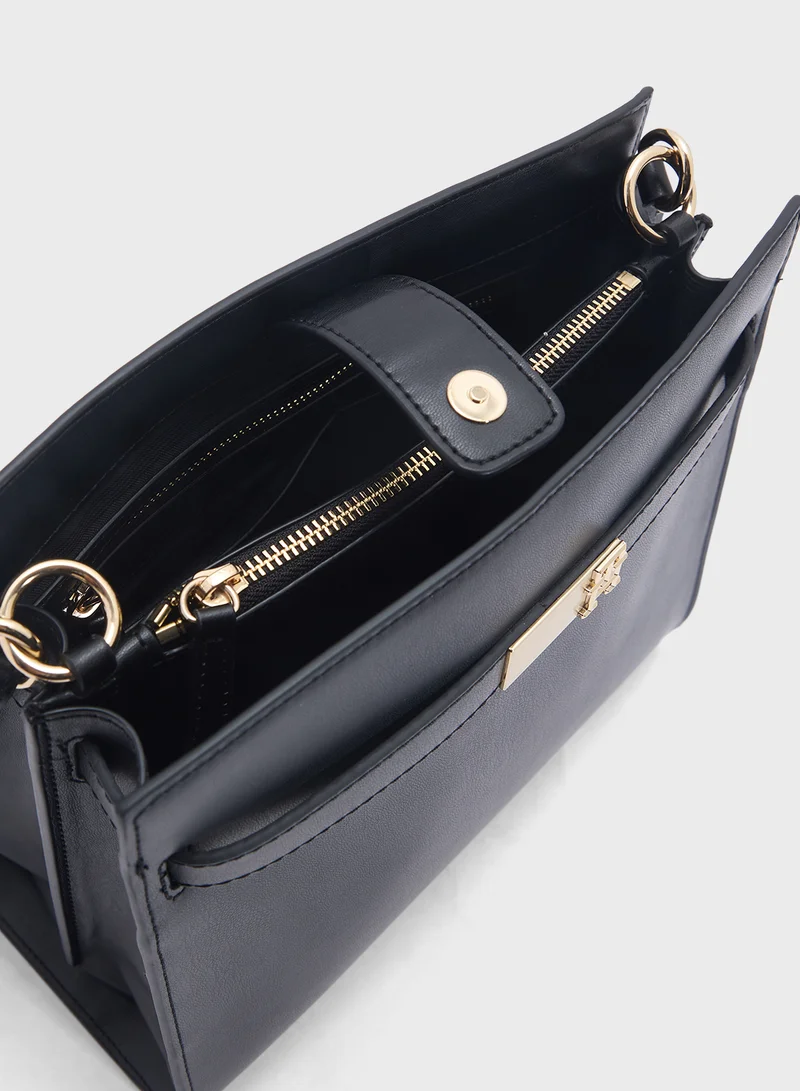 TOMMY HILFIGER HERITAGE SHOULDER BAG