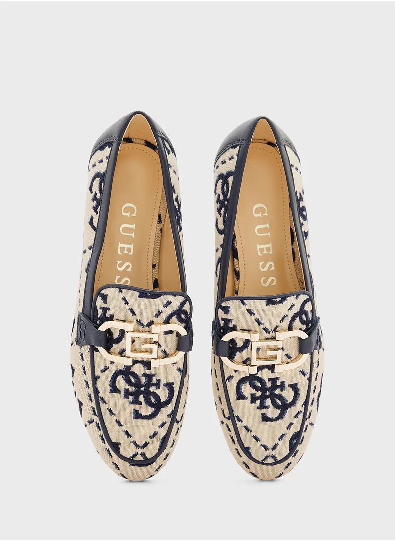 جس Wisaa Buckle Detailed Mocassin
