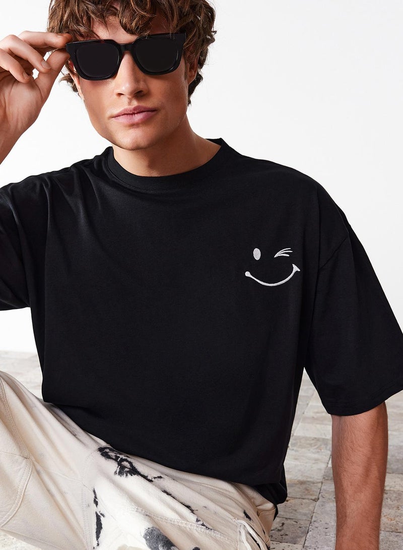 trendyol Black Oversize Cotton T-Shirt with Embroidery Detail - TMNSS21TS3685 - Image 4