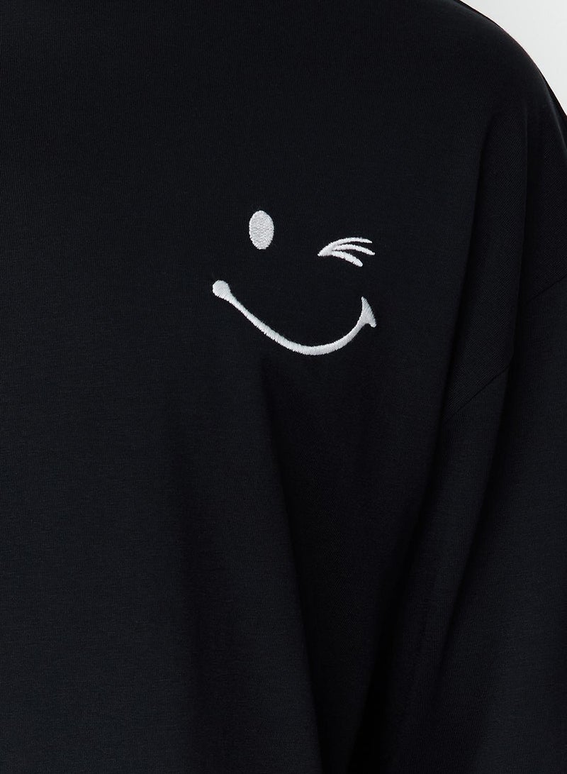 trendyol Black Oversize Cotton T-Shirt with Embroidery Detail - TMNSS21TS3685 - Image 5