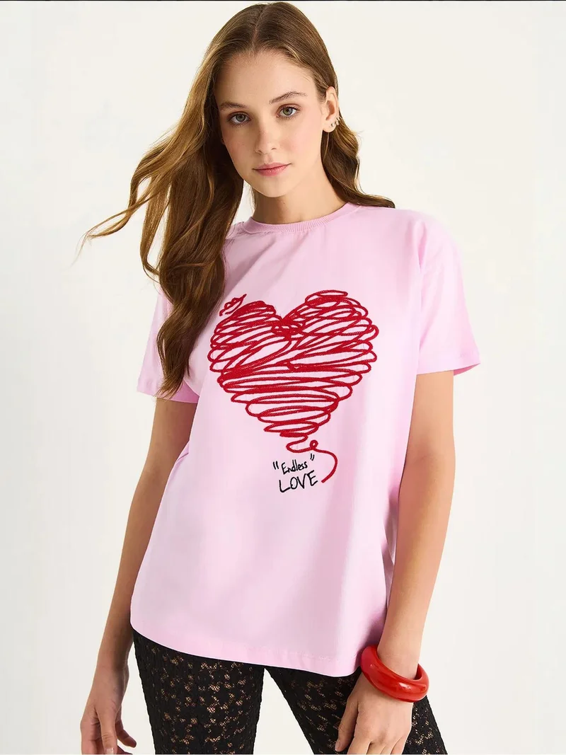 LUCCI Embroidered Crew Neck T-Shirt