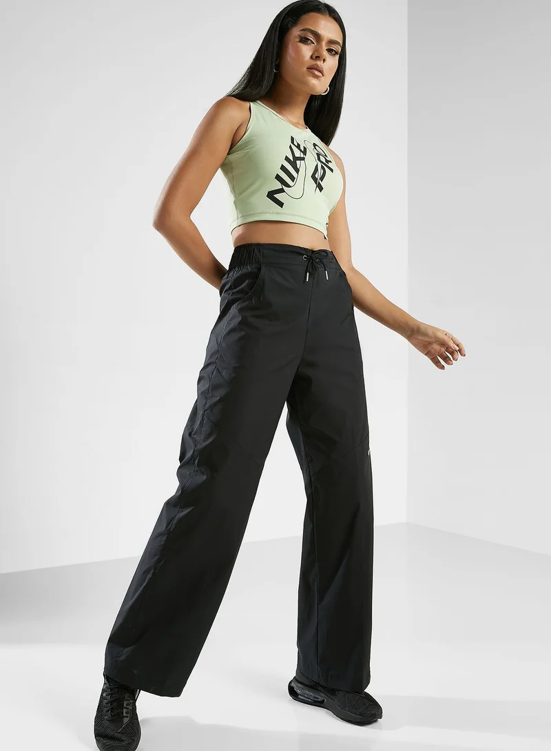 Nike Essential Pants