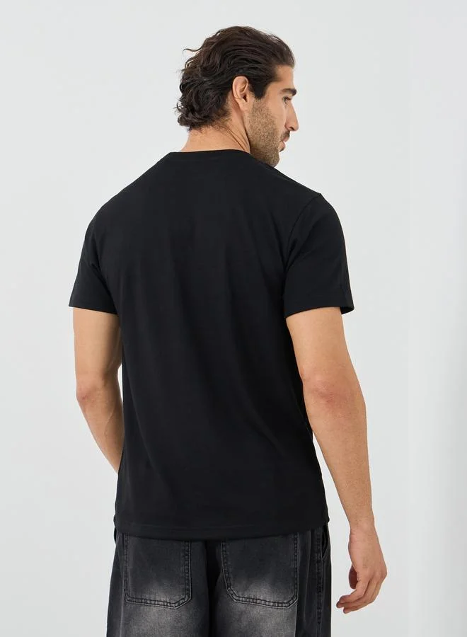 Styli Styli Crew Neck Textured Regular Fit T-Shirt