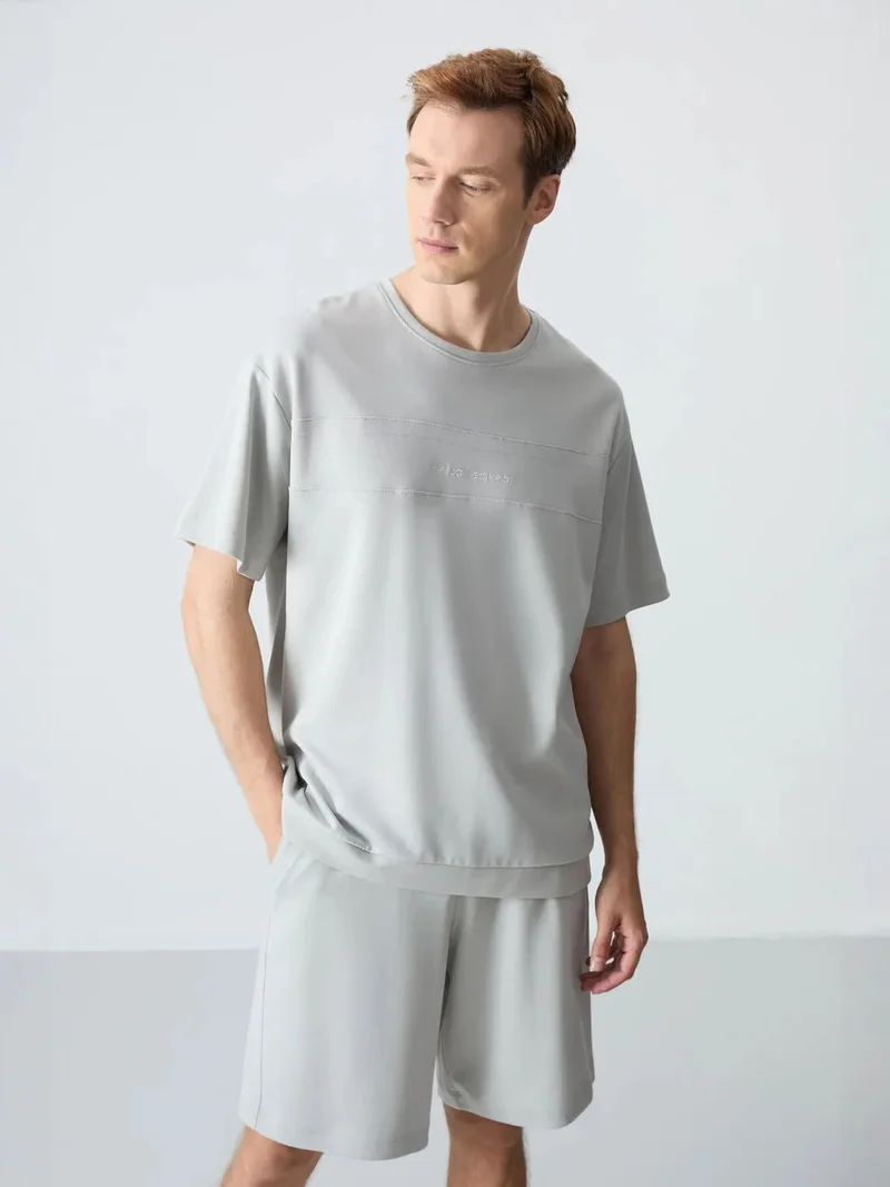 تومي لايف TOMMY Men's Oversized Cotton-Blend T-Shirt And Shorts Set