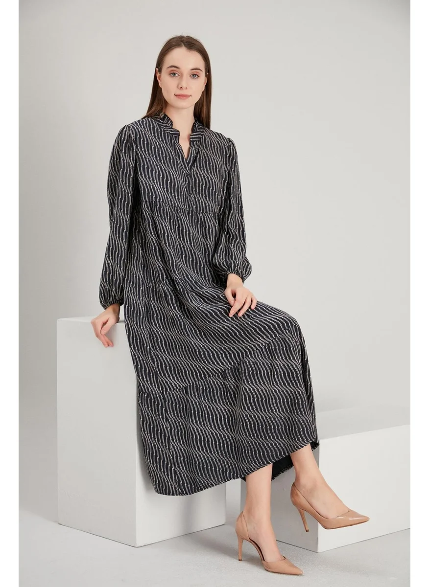 الكسندر جاردي Collar Detailed Buttoned Dress (B21-701909)