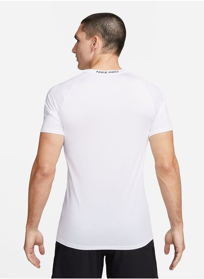 Nike Np Dryfit Slim Top T-Shirts  - Image 2