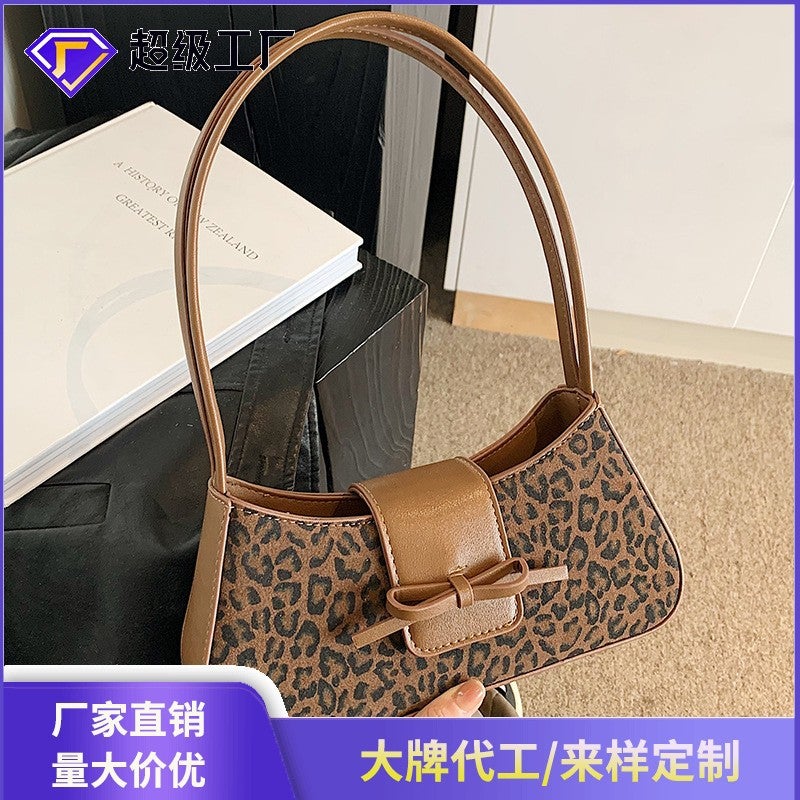 French Niche Fashion Explosions Underarm Small Bag Women Fashion Manufacturers Shoulder Slung Small Bag - Image 2