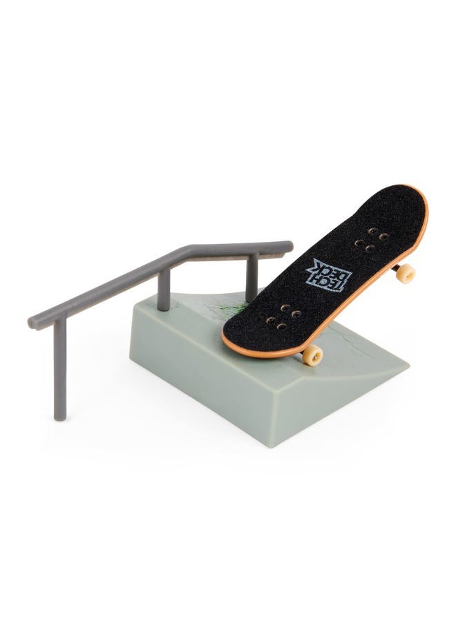 Tech Deck VS Series Blind Skateboards Fingerboard, Obstacle and Challenge Card Set - Image 2