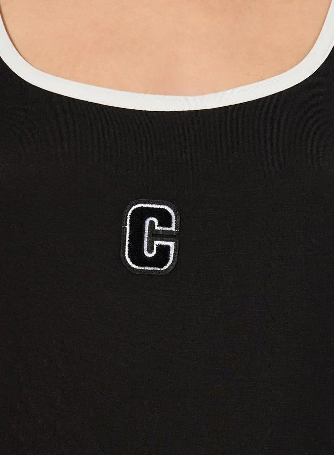 ستايلي Embroidered Contrast Binding Square Neck Regular Tank