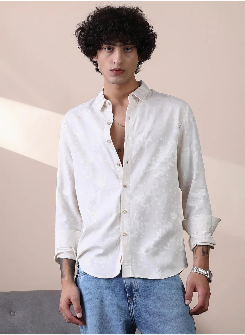 Campus Sutra Campus Sutra Men's Daisy White Splatter Self-Texture Shirt For Casual Wear | Spread Collar | Long Cuffed Sleeves | Button Closure | Shirt Crafted With Comfort Fit For Everyday Wear
