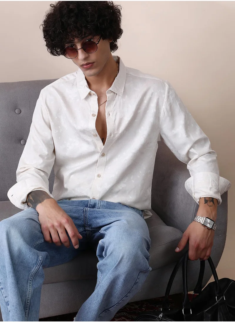 Campus Sutra Campus Sutra Men's Daisy White Splatter Self-Texture Shirt For Casual Wear | Spread Collar | Long Cuffed Sleeves | Button Closure | Shirt Crafted With Comfort Fit For Everyday Wear