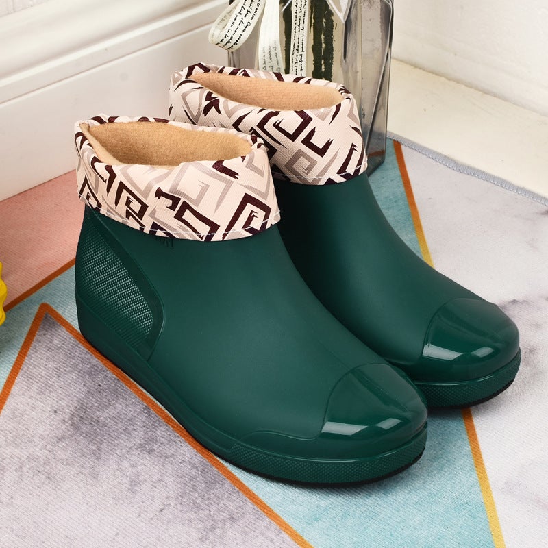 Wholesale spring and autumn Japanese fashion rain shoes adult short tube water shoes non-slip wear-resistant womens boots warm outer wear water boots overshoesDark Green + cotton sleeve Dark Green + cotton sleeve 