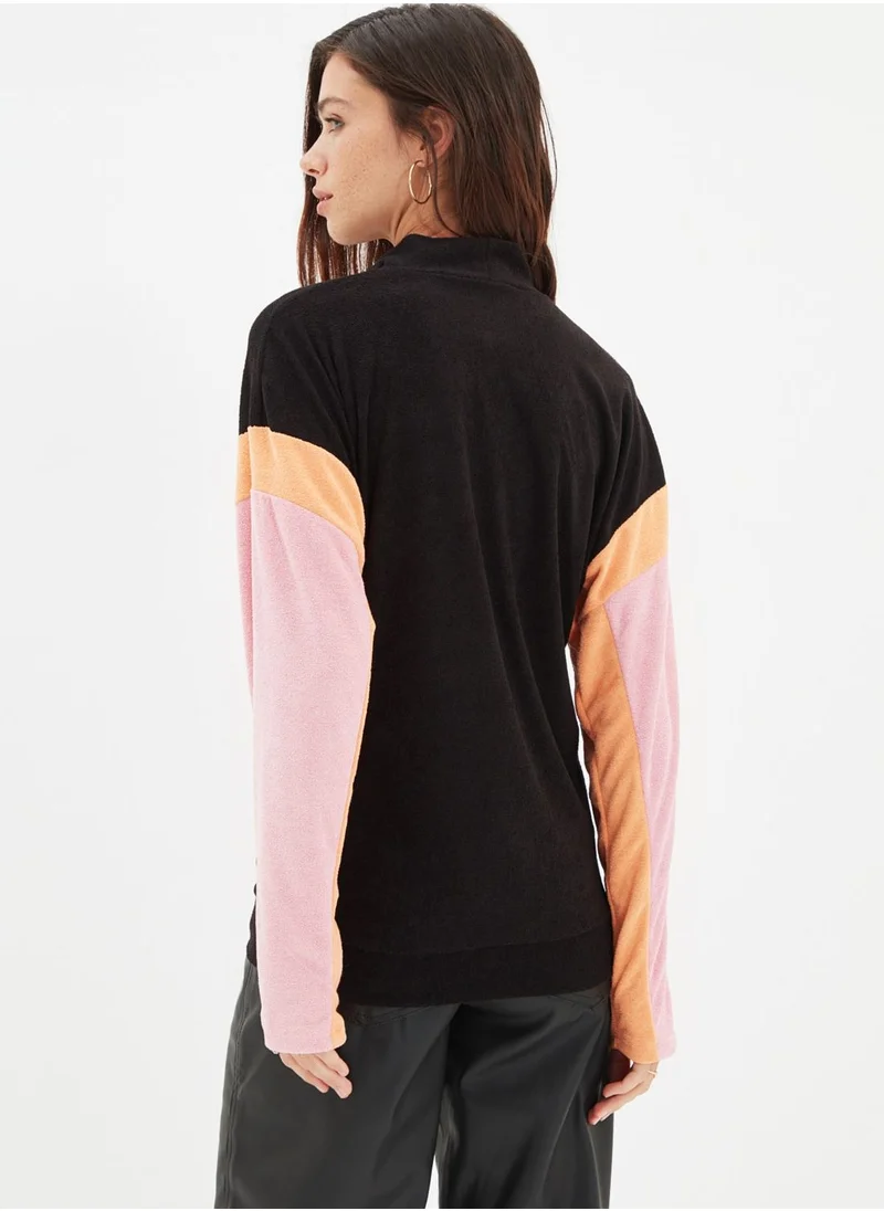 trendyol Crew Neck Sweatshirt