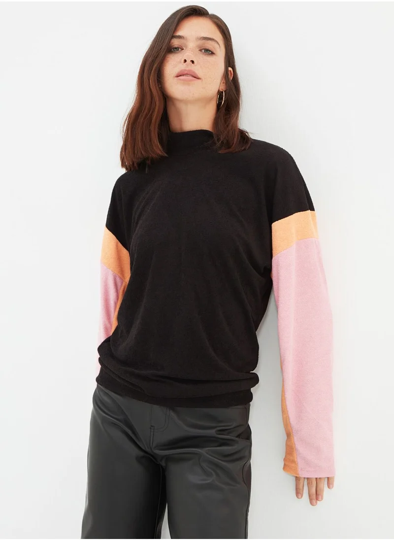 trendyol Crew Neck Sweatshirt