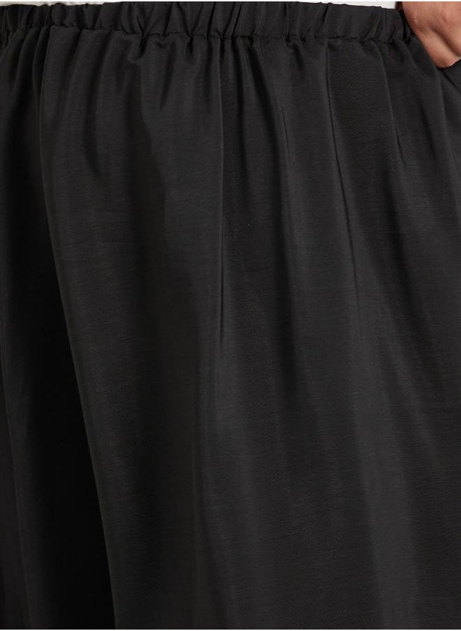 Styli Styli Plus Size Plain A-Line Maxi Skirt with Elasticated Waistband  - Image 3