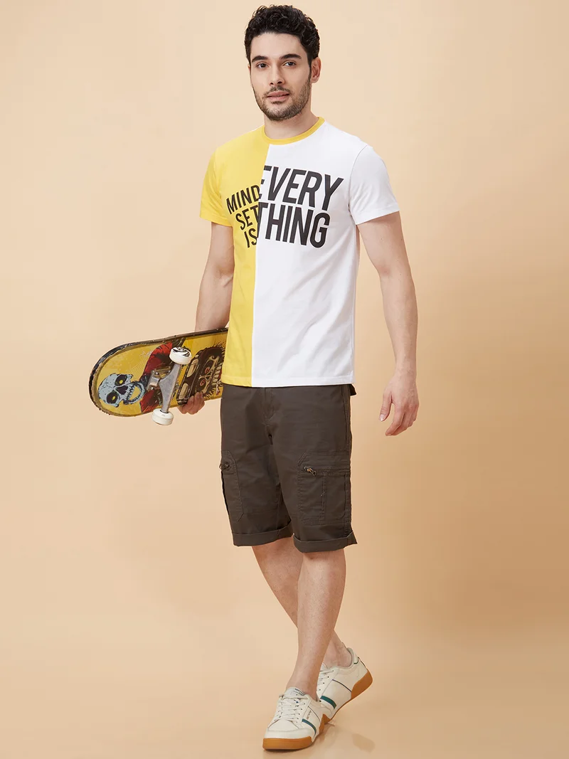 Globus Men Olive Solid Regular Fit Cargo Short