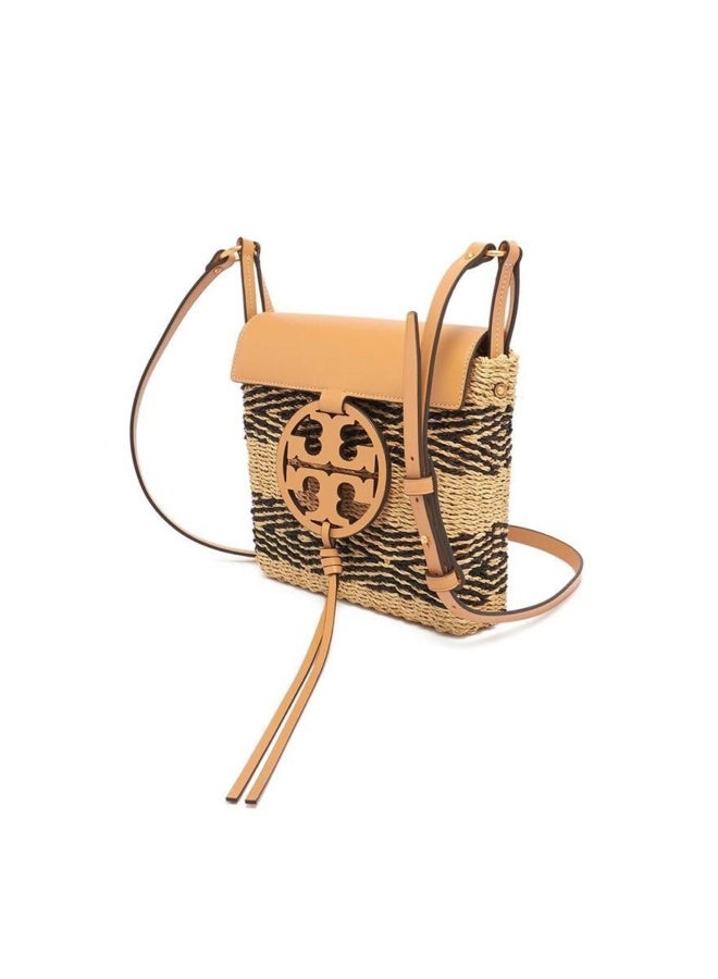 Tory Burch حقيبة كروس بودي من القش مخططة من ميلر - Image 1