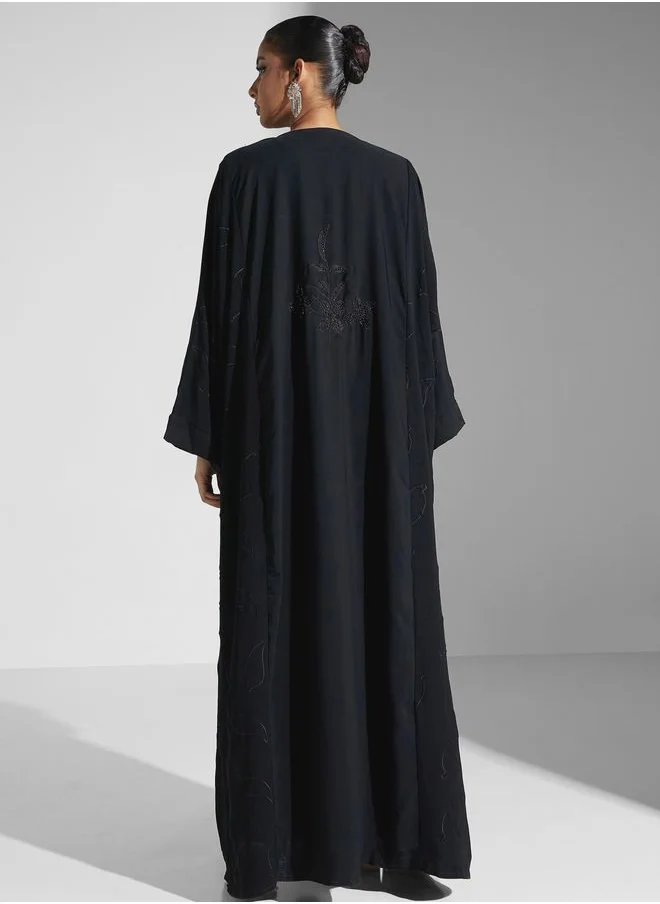 hayas closet Embroidered Cape Sleeve Abaya