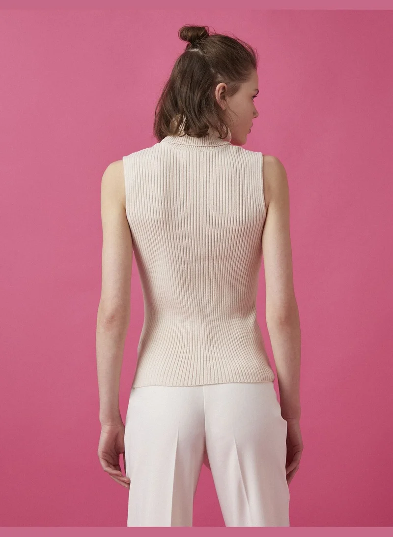 كوتون Turtle Neck Sleeveless Sweater