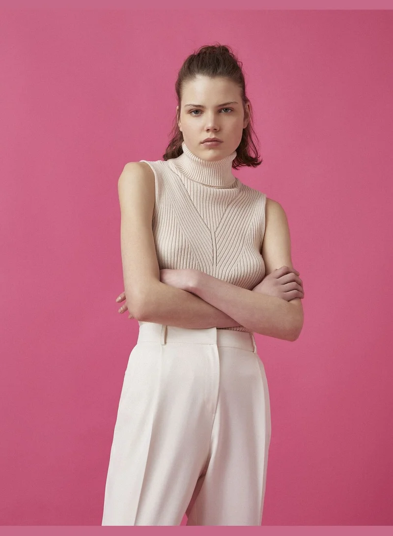 كوتون Turtle Neck Sleeveless Sweater