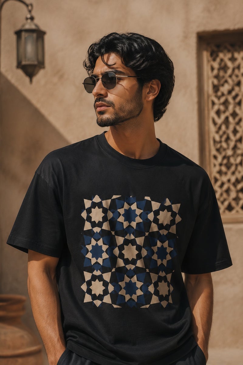 Men's Black Geometric Pattern T-Shirt Casual Short Sleeve Crew Neck Streetwear Tee - Image 1