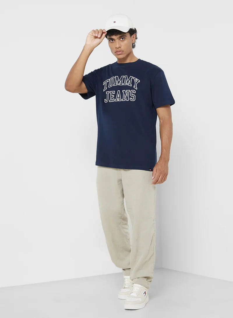 TOMMY JEANS Graphic Crew Neck T-Shirt
