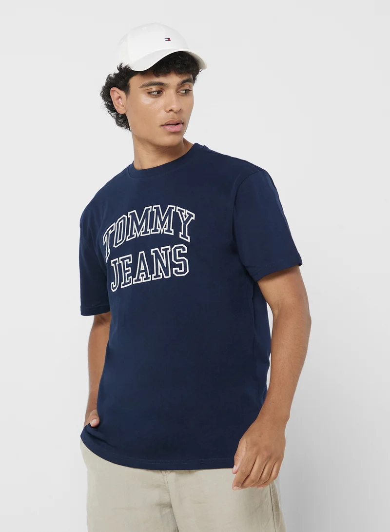 TOMMY JEANS Graphic Crew Neck T-Shirt