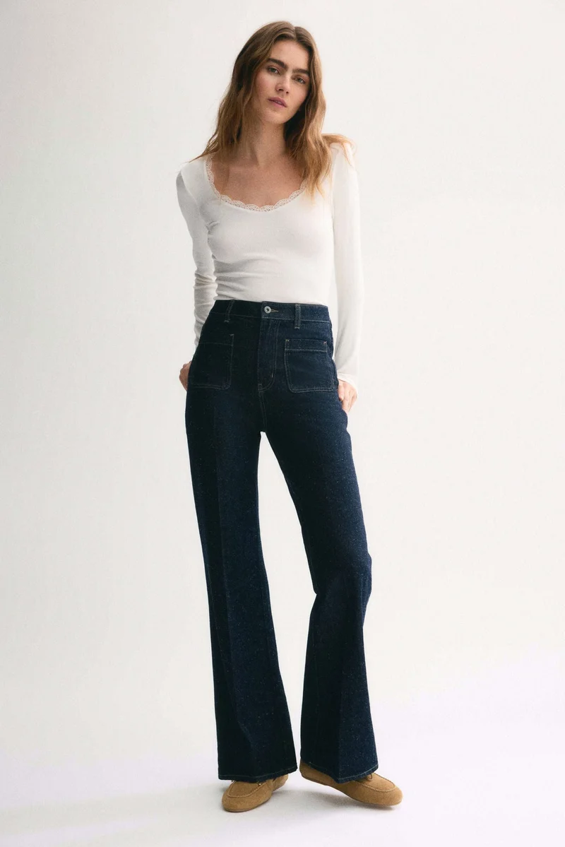 اتش اند ام بلوزة من الجيرسيه المرن