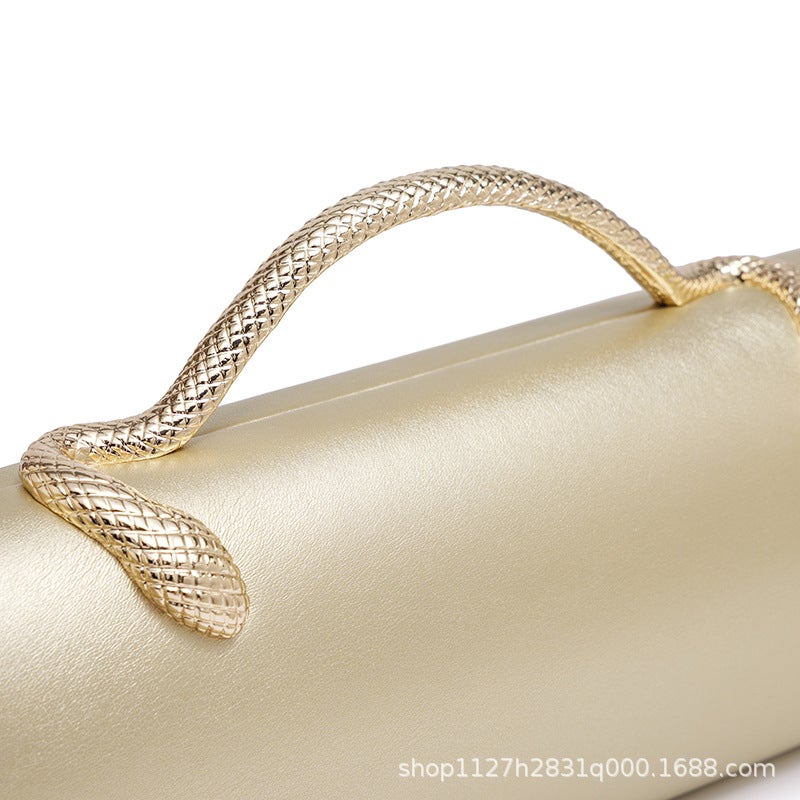حقيبة كلاتش كروس بودي بسلسلة 2025 للنساء - Image 1