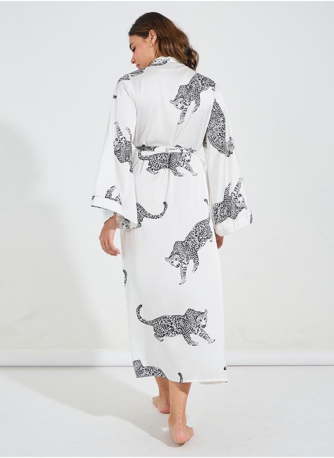 Jaguar Print Satin Midi Robe - pzsku/ZD5C888F8F4E8EBC692AAZ/45/_/1727964429/4e449450-6536-4fcc-858a-3cc7aa93a14e