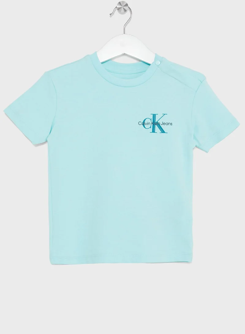 Calvin Klein Jeans Kids Gradient Logo T-Shirt & Shorts Set