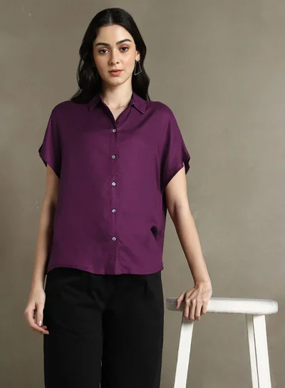 Dennis Lingo Purple Regular Fit Shirts Solid design crafted from Rayon featuring Half Sleeve with Button closure.