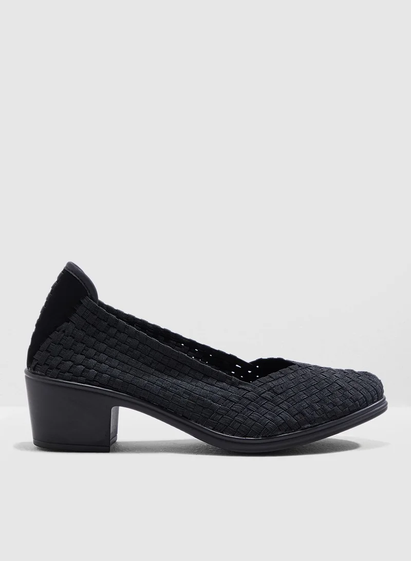 STEVE MADDEN Pre Madden Pump